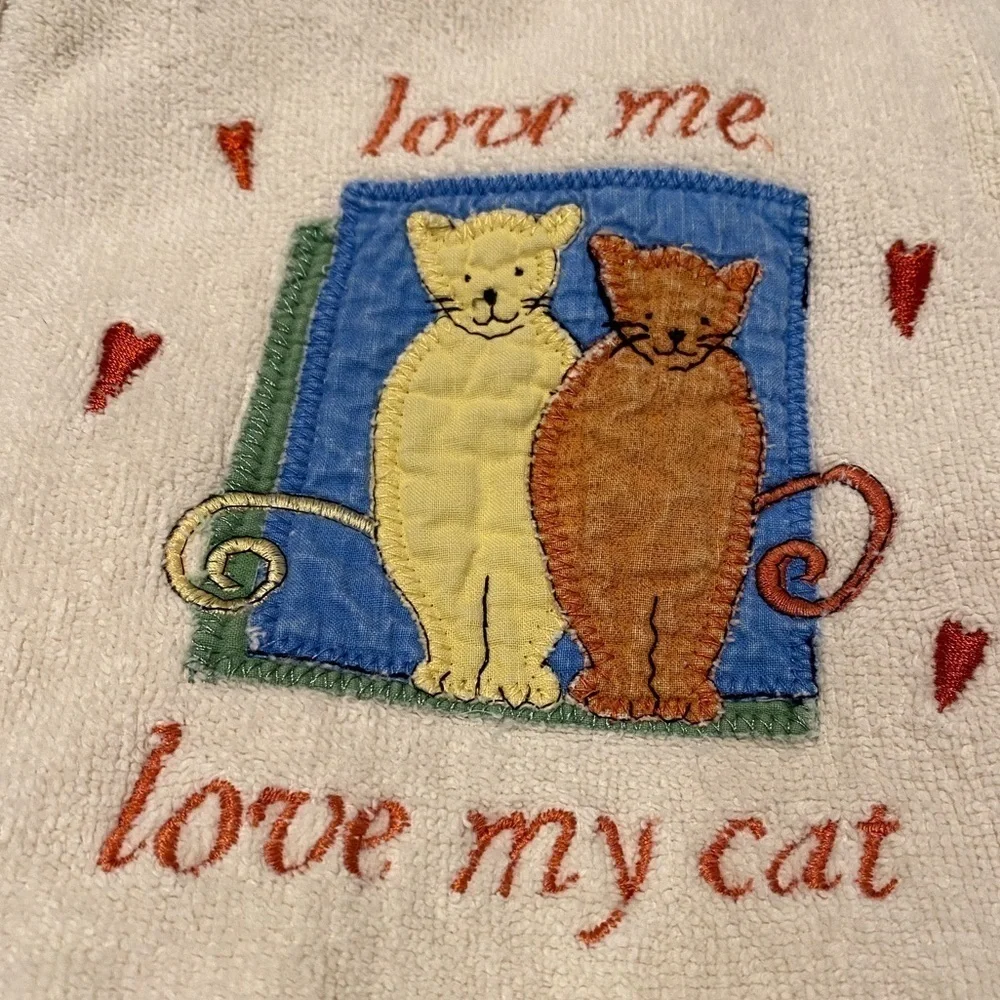 Velour Cream Bath Towels with Embroidered Cats “love me. love my cat - Vintage